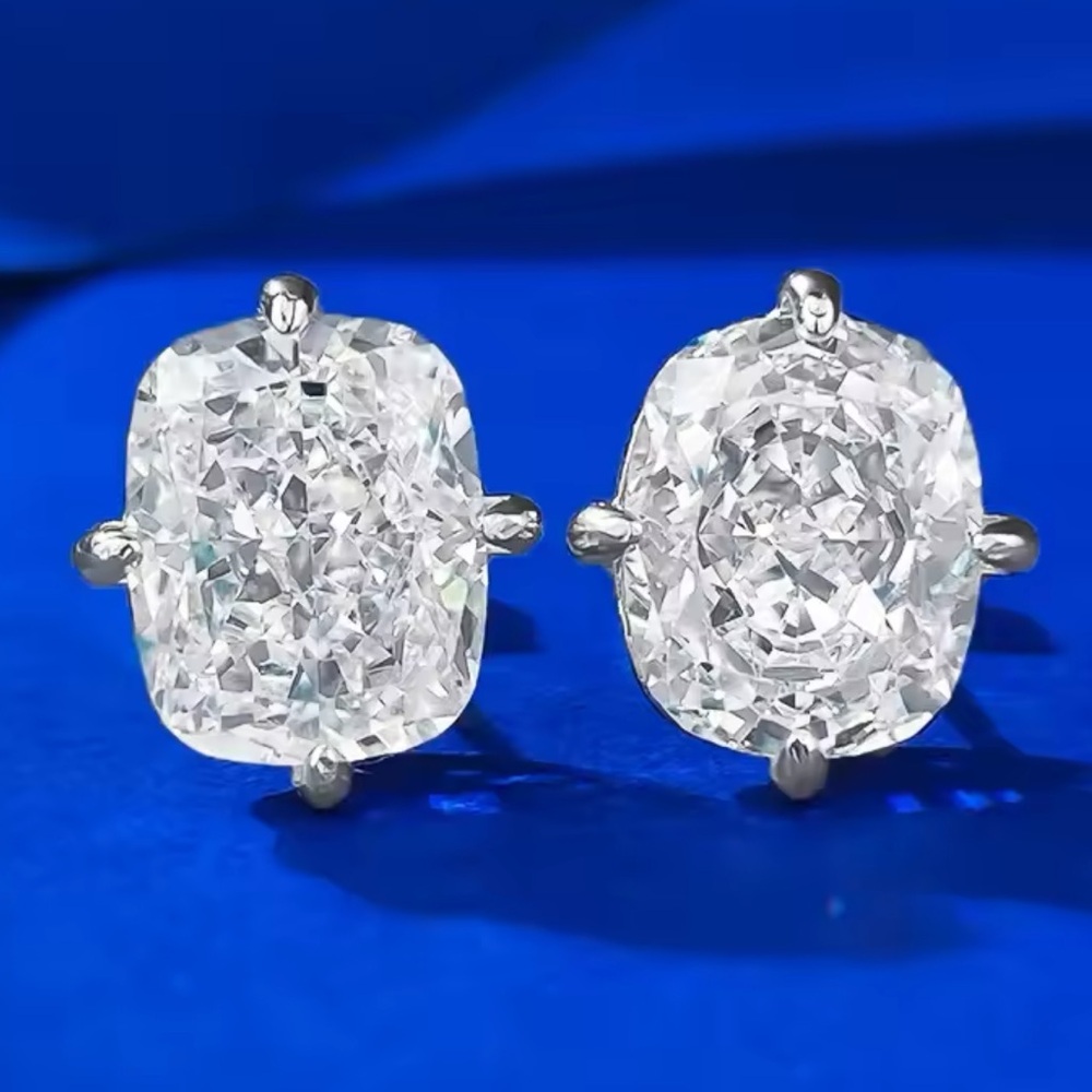 18k 2ct Radiant Studs - Picture 5 of 14